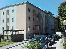 00170 00383 / 2 Zimmerwohnung in Parknähe
