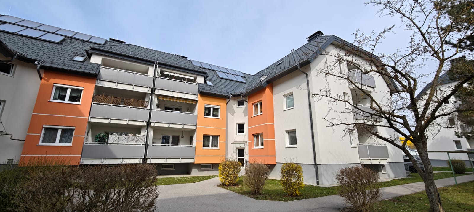 01660 00212 / 4-Zimmer-Wohnung 97m² in St. Pantaleon